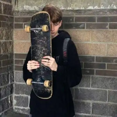 6686体育钻石作者Esme