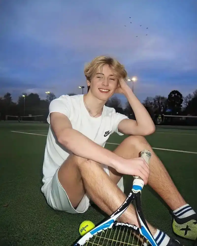 6686体育中级作者久伴余生