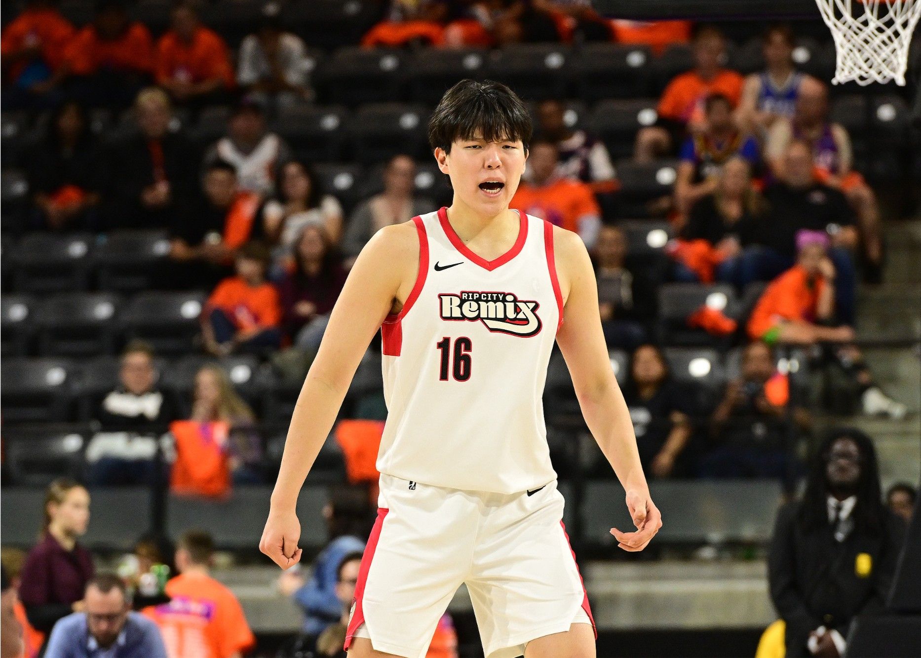 ค่าบวกลบของ Yang Hansen ในครึ่งแรกคือ -25 และในครึ่งหลัง +24 ในที่สุด Mix ก็พลิกกลับได้อย่างยอดเยี่ยมในที่สุด