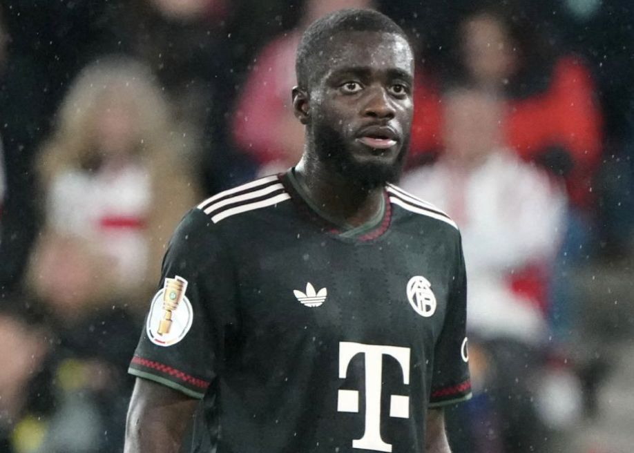 นักข่าว: เรอัล มาดริดบรรลุข้อตกลงด้วยวาจากับอูปาเมกาโน่แล้ว โคนาเตะไม่ใช่สิ่งสำคัญอีกต่อไป