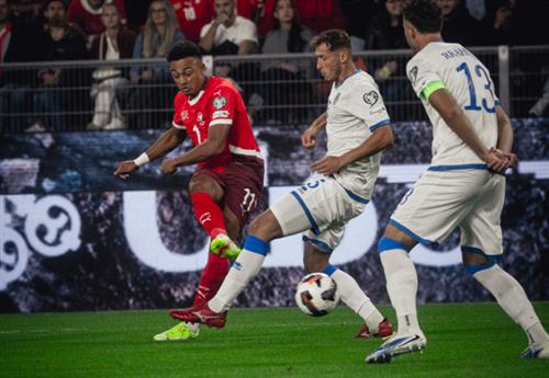 สวิตเซอร์แลนด์ vs โคโซโว