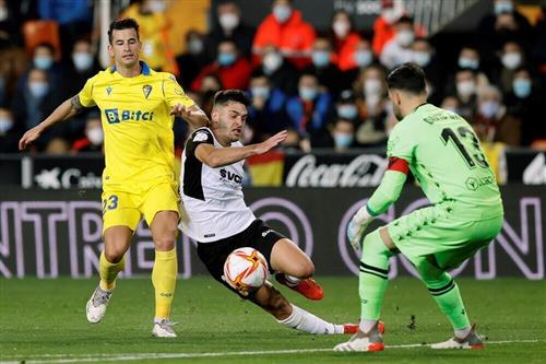 บาเลนเซีย vs กาดิซ