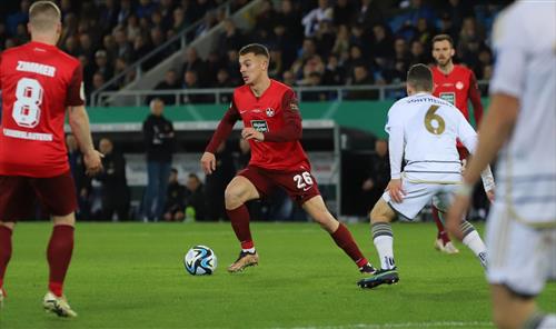 ซาร์บรึคเค่น vs ไกเซอร์สเลาเทิร์น