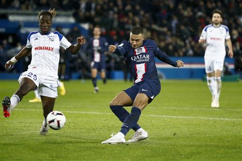 เลนส์ vs เปแอสเช